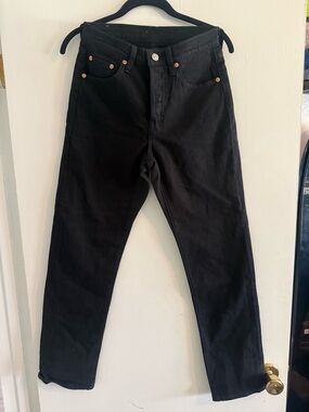 Levi's Black Straight-Leg Women's Jeans